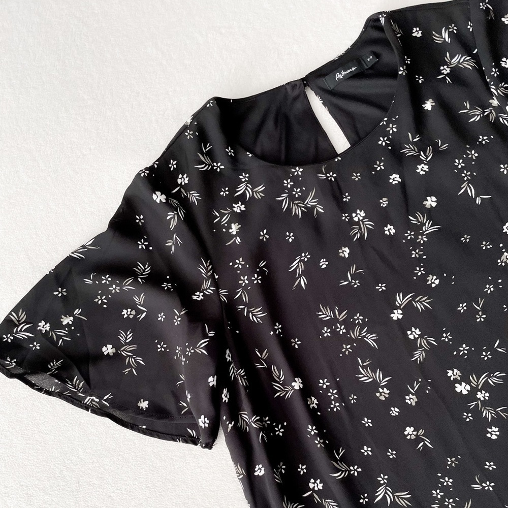 DAINTY floral Dress